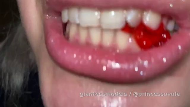 Gummy devour