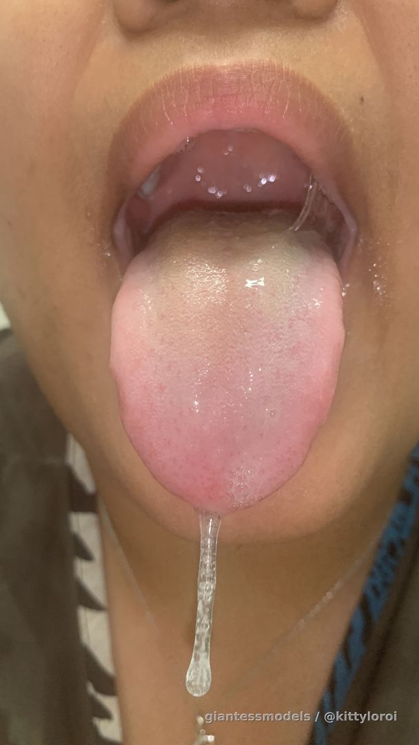 Freshly made mouth tour after eating fish~ so wet and sloppy😊