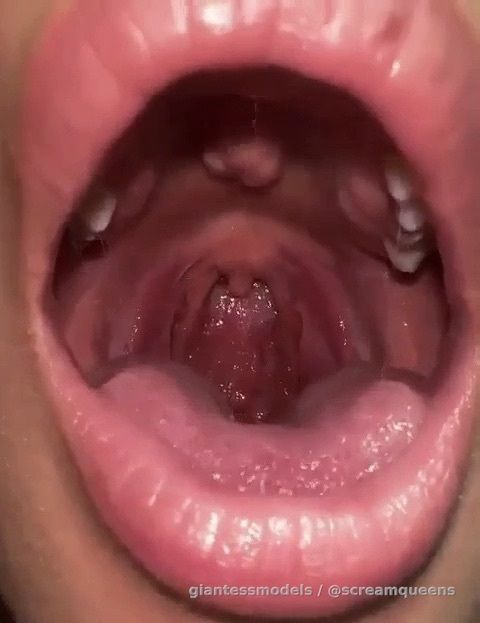 Insanee Top View Gagging Uvula Viewz