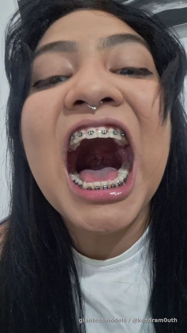 Mouth tour and swallowing gummy bear🤭