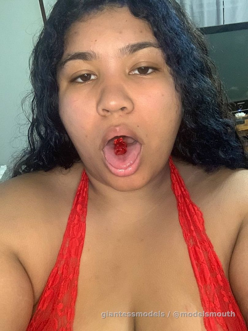@kittyloroi Far View Gummy Vore

135 Likes & 14 Comments to Unlock