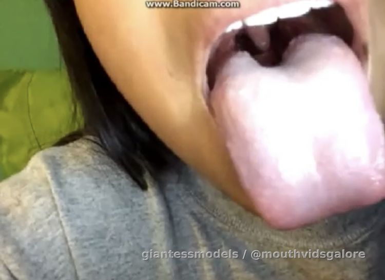 Sophia Far View and Closeup Tour (Epiglottis Shots!)