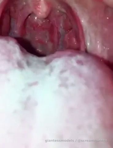 Crazyy Up Close Juicyyy Gagging + Squeezing Uvula Viewz