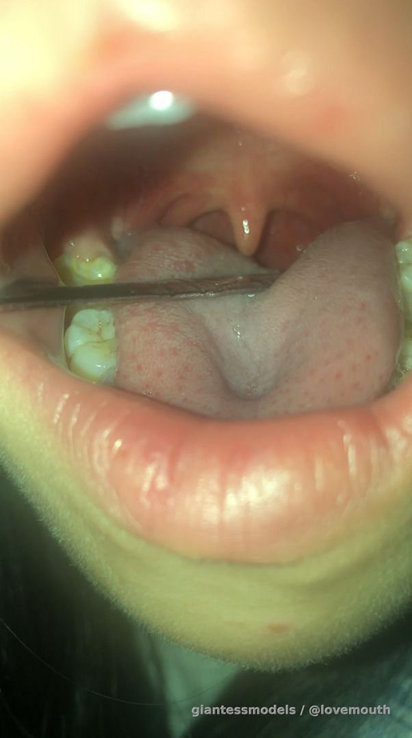 The girl was gagging for 30 minutes.