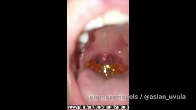 Gummy vore