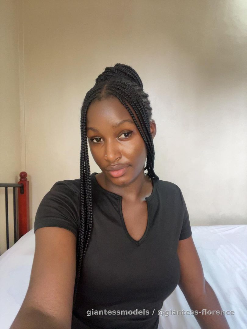 Hi tinies I’m new here but I’m not new to making tinies scream for their life 😜😈