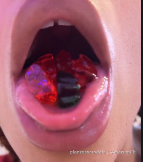 Gummy full Vore 🍬