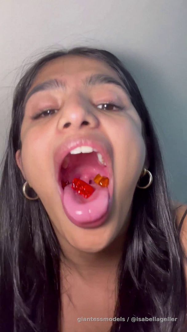 A helpless gummy family i swallow all together