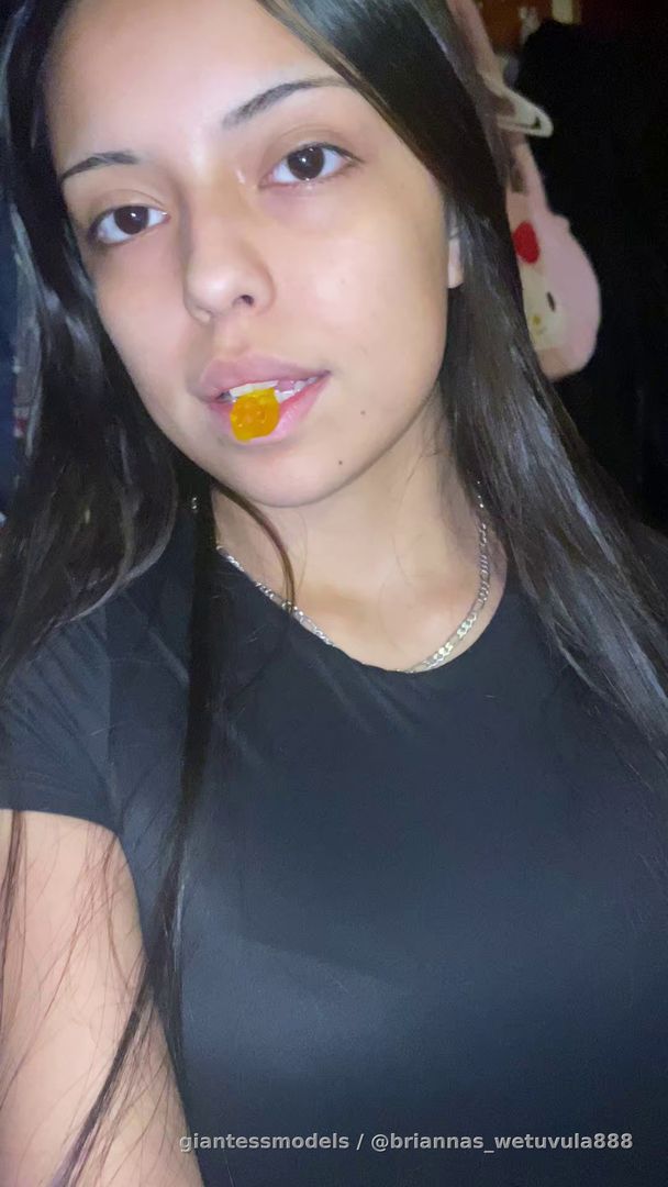 Gummy vore