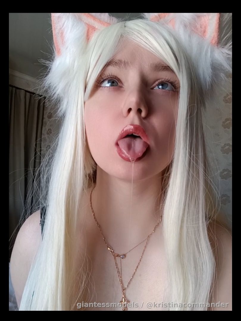 Neko ahegao + saliva (video 1 min)