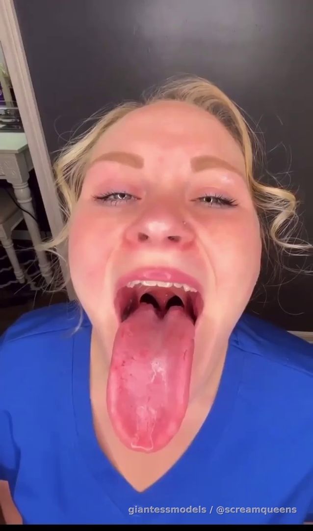 Juicyy Wet Sloppyy Mouth Show