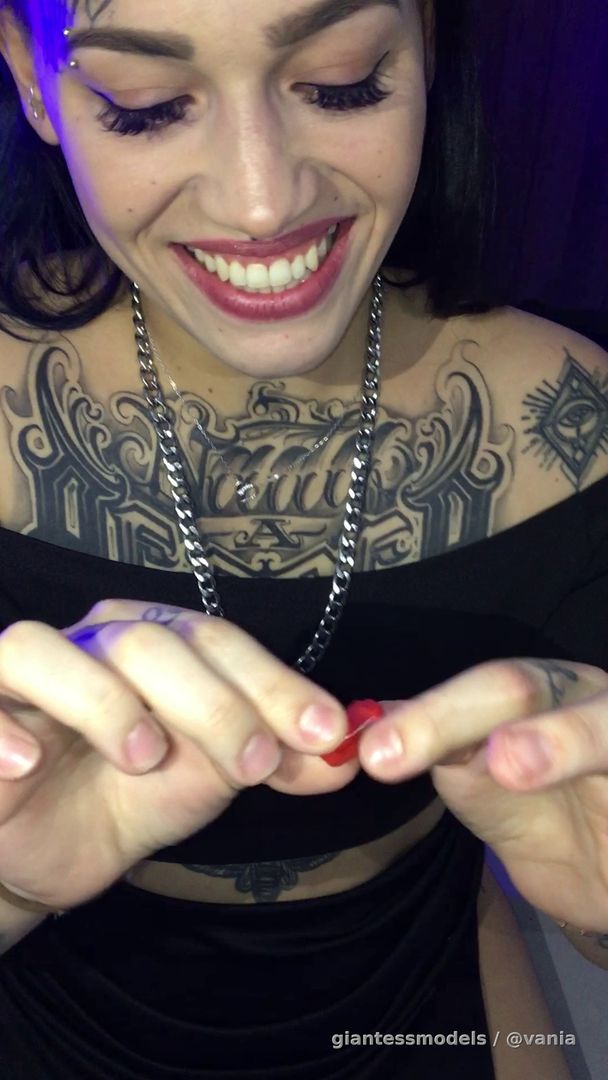 Gummy vore