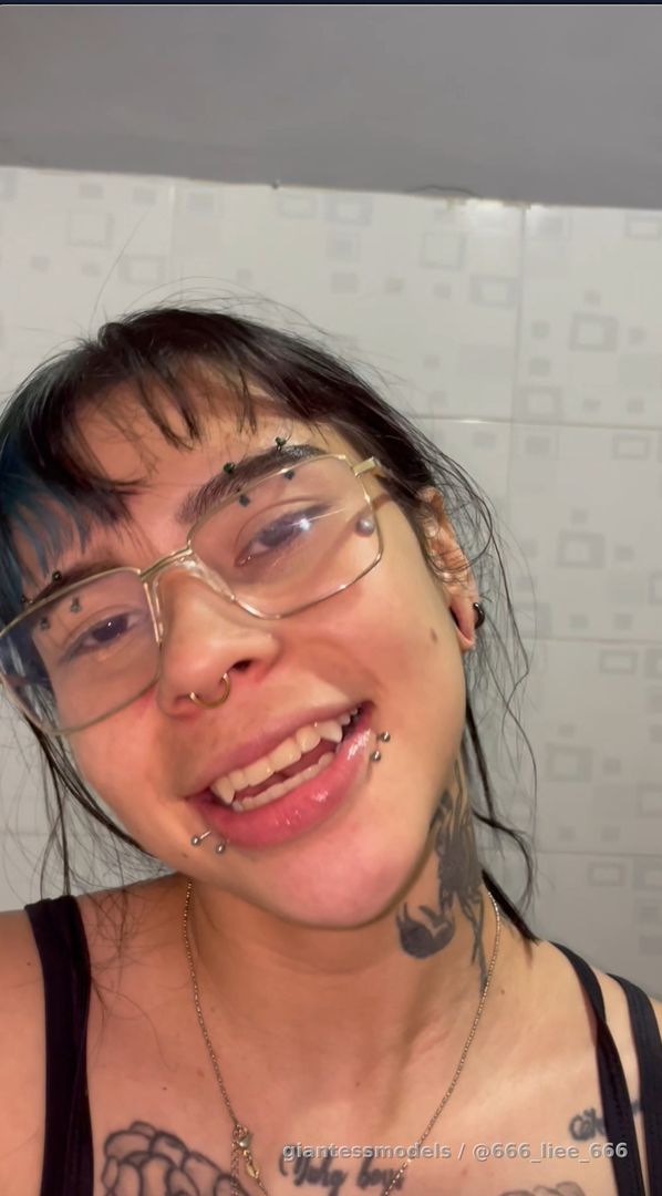 👅