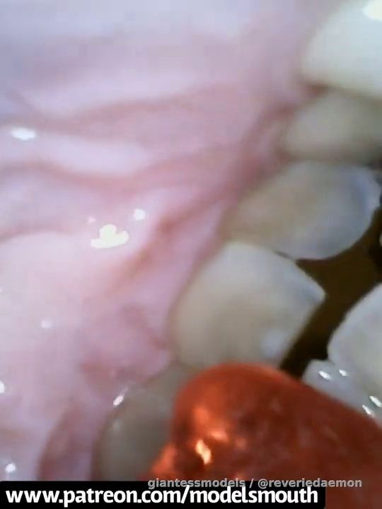 Reverse Endoscope Gummy Vore