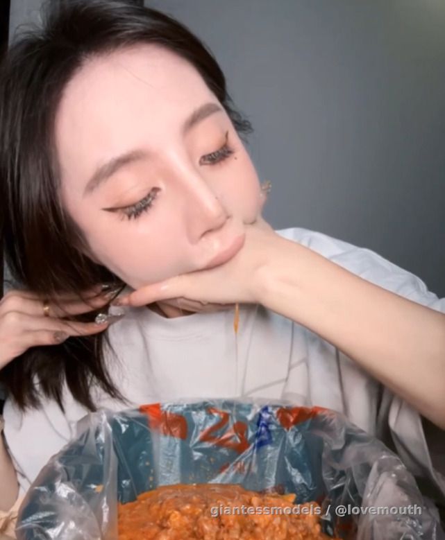 girl vomiting