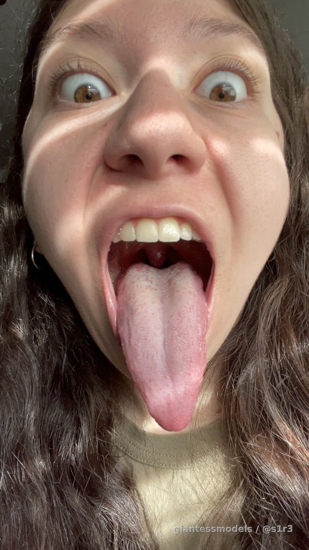 200 PHOTOS!!!!!! TONGUE! 