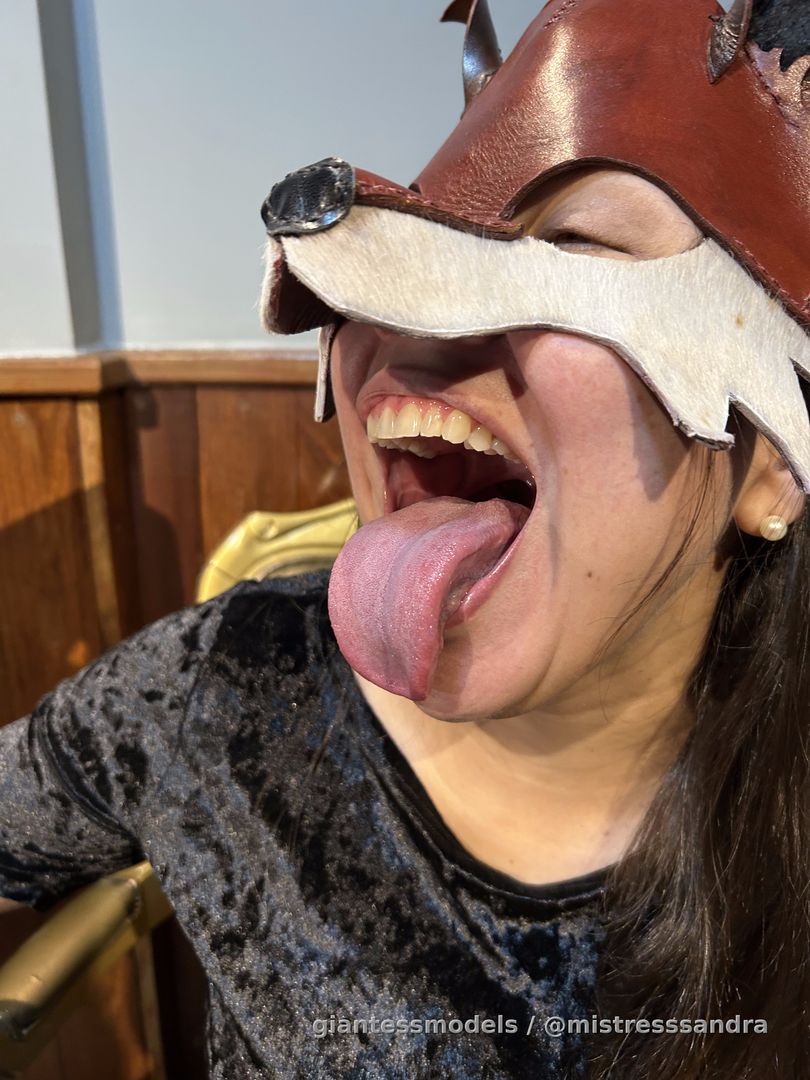 For all my tongue lovers (: 

Tomorrow I have some surprises for you that love vore. 