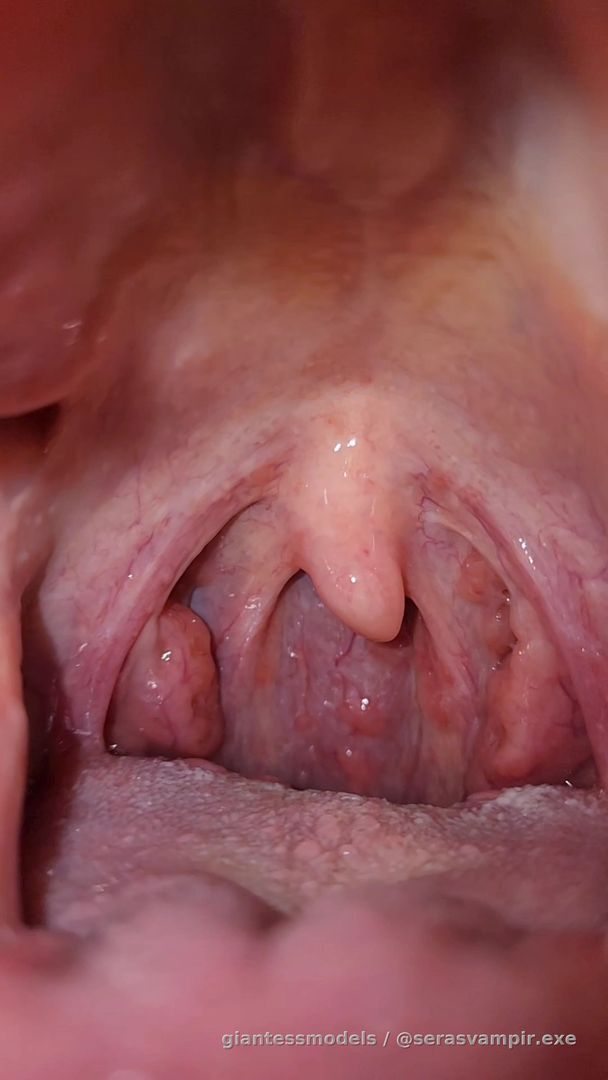 Unnoticed tiny gets found whilst finishing cleaning up! 
The smell was so strong it wasn't long before I spotted him! 
Let's take a trip down my throat 
Into my stomach 😋 
People are just food afterall ♡