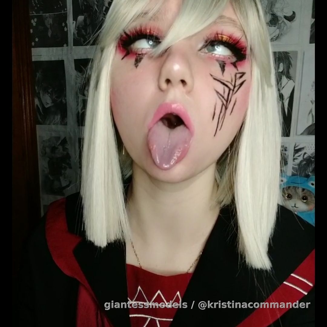 Ahegao gothic school girl (video 1 min)