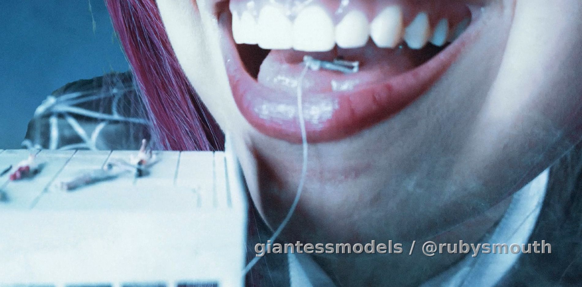 A building full of people stood in the way of the evil giantess Kafka. You have no choice but to wait for your turn to become her delicious snack. (vore,dialogues, spanish,string vore, pov)