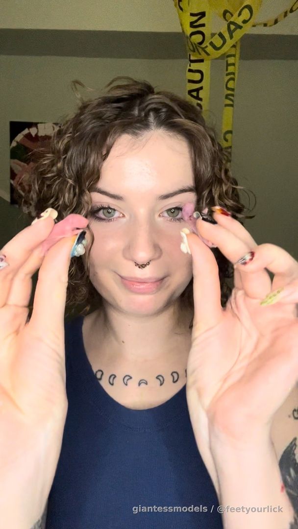 2 mice vore (+ eating a salad) DISCOUNT  !!! ❤️‍🔥