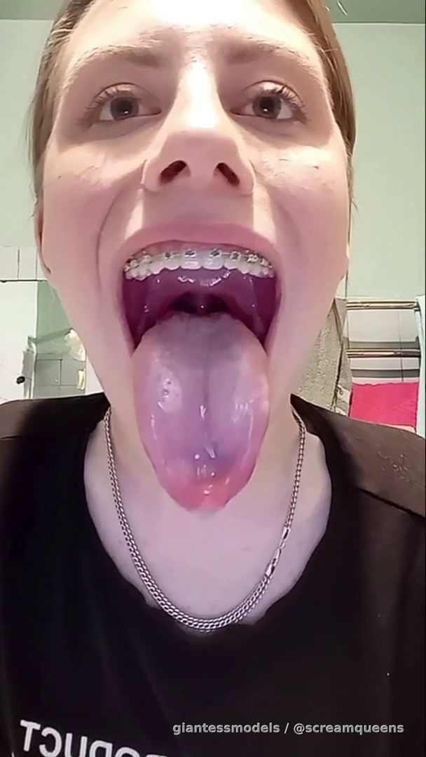 Superr Wide Open Mouth + Phat Wet Drooling Tongue Viewz