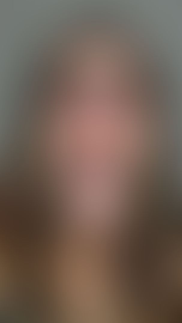 Fresh face, needs to be messed up! Can you help?