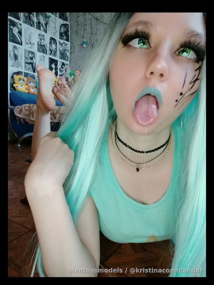 Ahegao + feet (video 1 min)