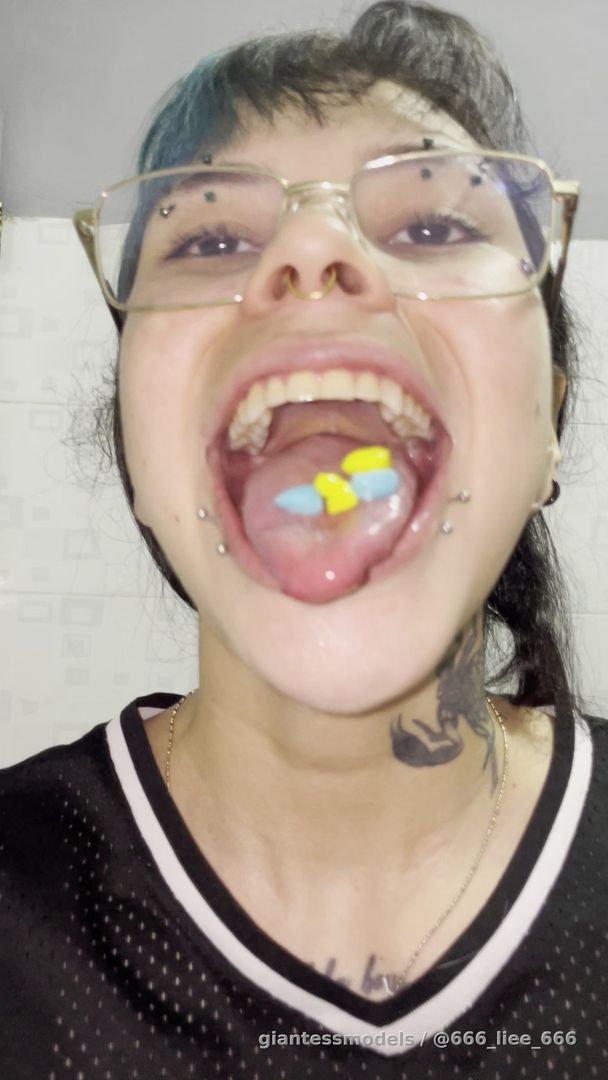 Gummy vore video