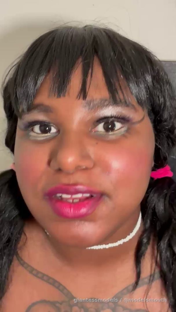 @c0c0bunny1 Up Close Tour