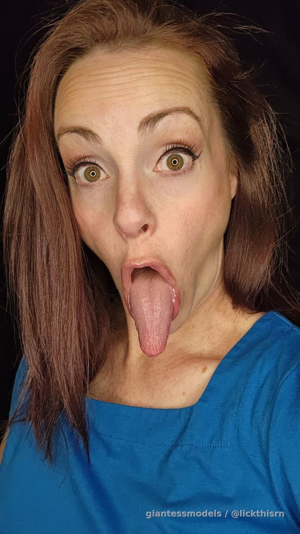 Tongue tricks and sniffing! 
