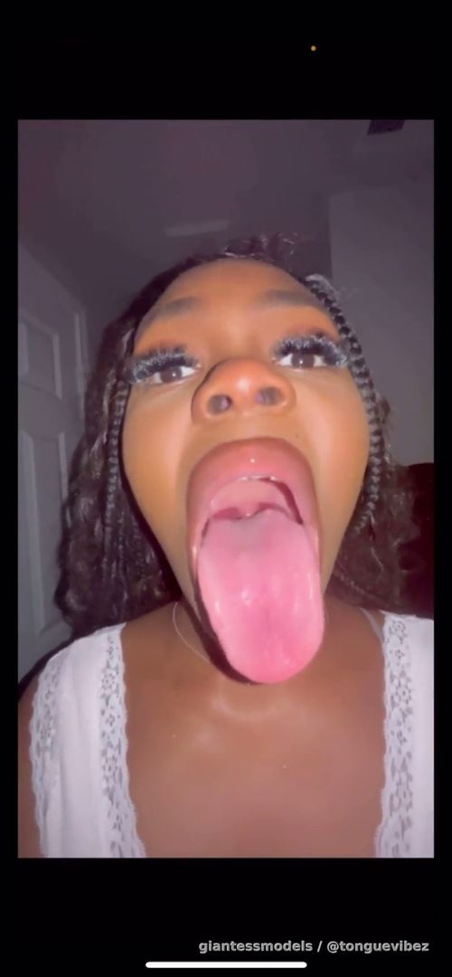 Sloppy Juicyy Wide Mouth + Crazyy Thicc Tongue Uvula Viewz