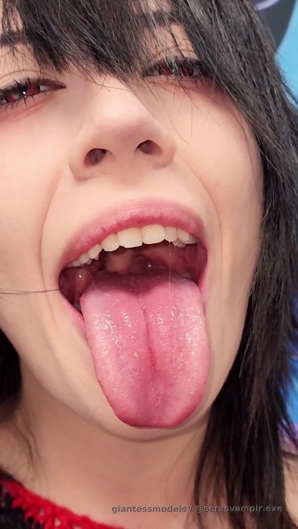 Im dying for u to cum and see the inside of my mouth 😩🥵
Its warm, wet and absolutely inviting don't ya think? 
Don't worry you'll be nice and ...safe inside my pretty pink vampire mouth 💗 