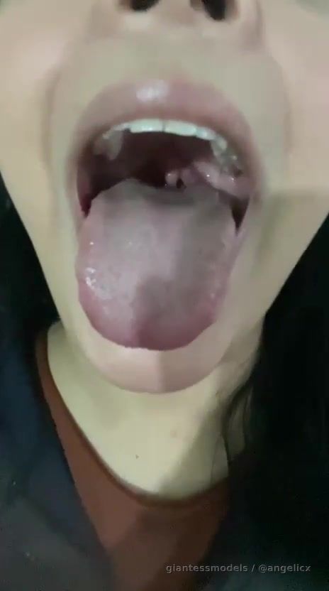 Send me a dm for custom vieos, sweetie👅😚
