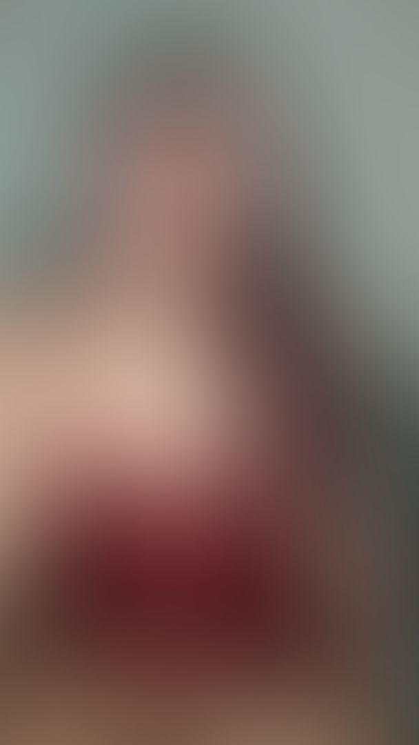 I'm wearing a little red silk dress and have something delicious in my mouth😈❤️❤️