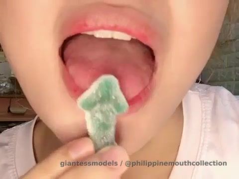 Mary gummy vore