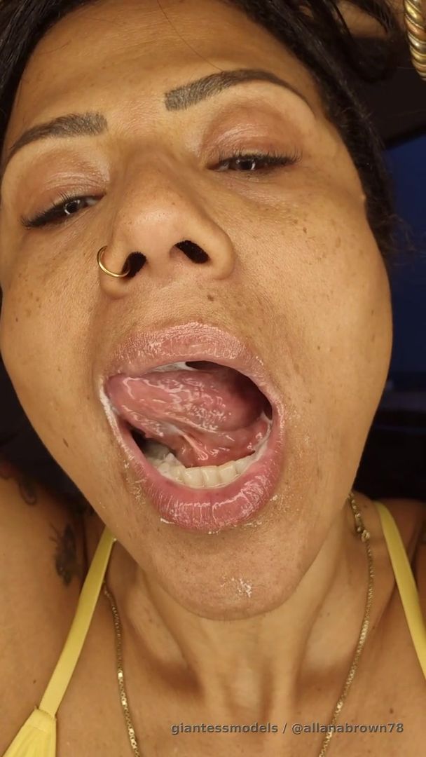 After a nice gagging clip 👅