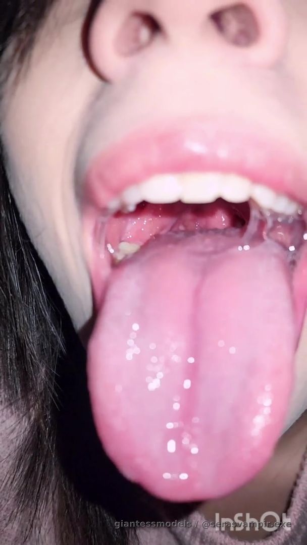 Into gagging? This lil clip might entice you then hehe 
Watery eyes 
Loud gag sounds 
Lots of spit 
Come watch me get messssyyyy you lil goons (uωu*)