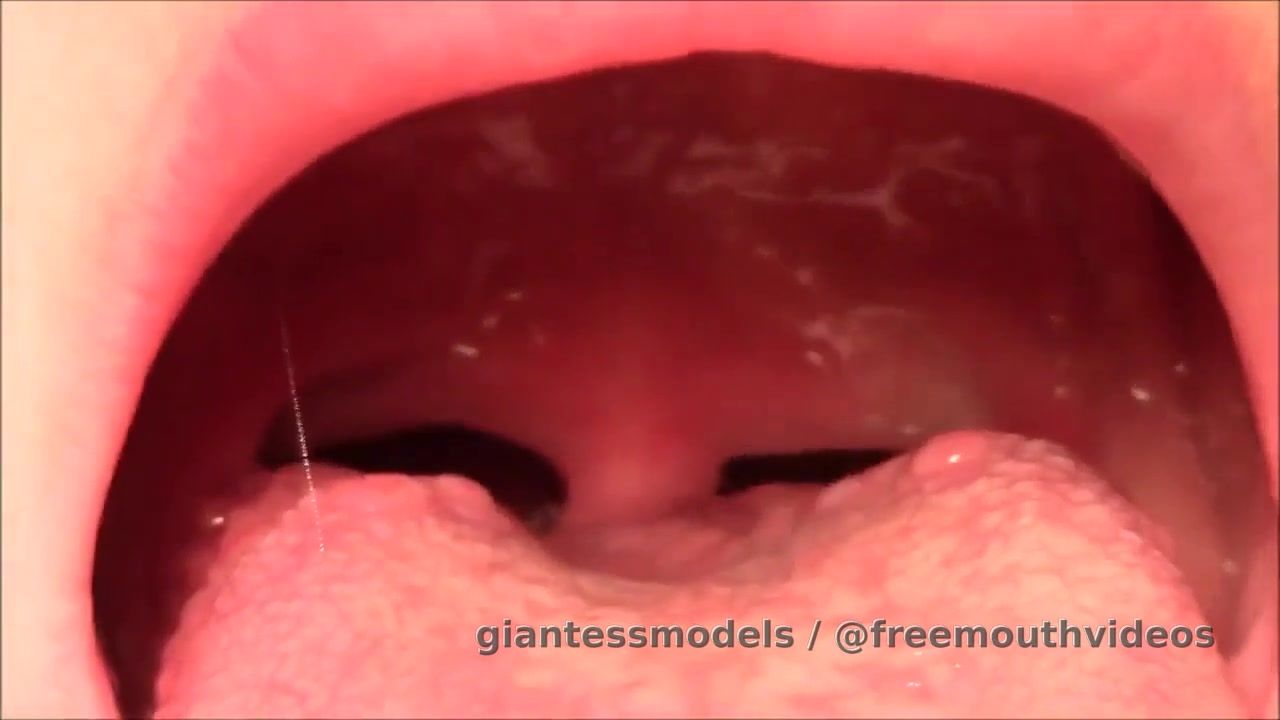 Huge throat flexing