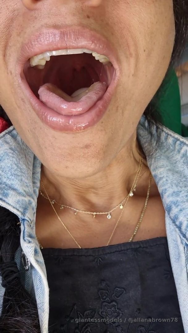 I don't waste a min in order to get new content...I just made this video on the plane ✈️😁

Also this is what I think when you ask me you want to be swallowed by ME 😏 