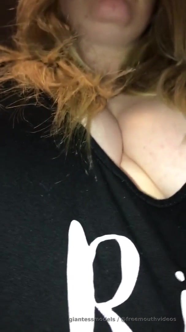 Giantess mouth and uvula