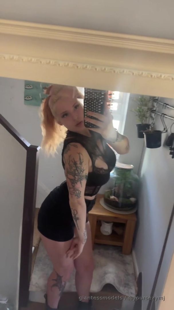 I am a Bitchy Giantess btw