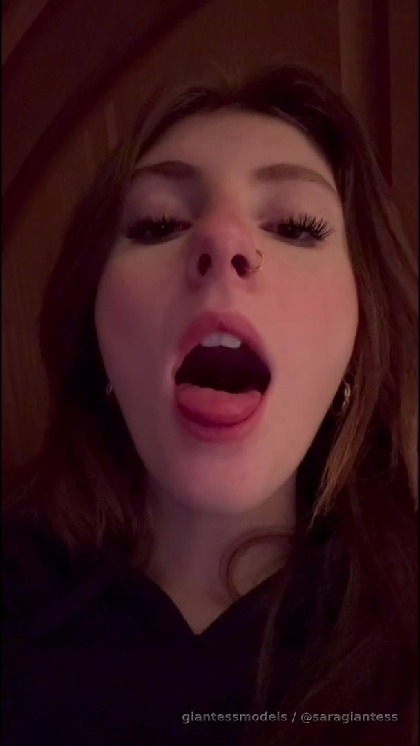 2 mins of my mouth and tongue out and I do AAAAA like I do to a dentist