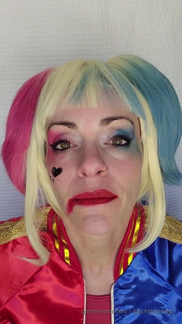 2 min Harley Quinn tongue out, laughing and panting... 