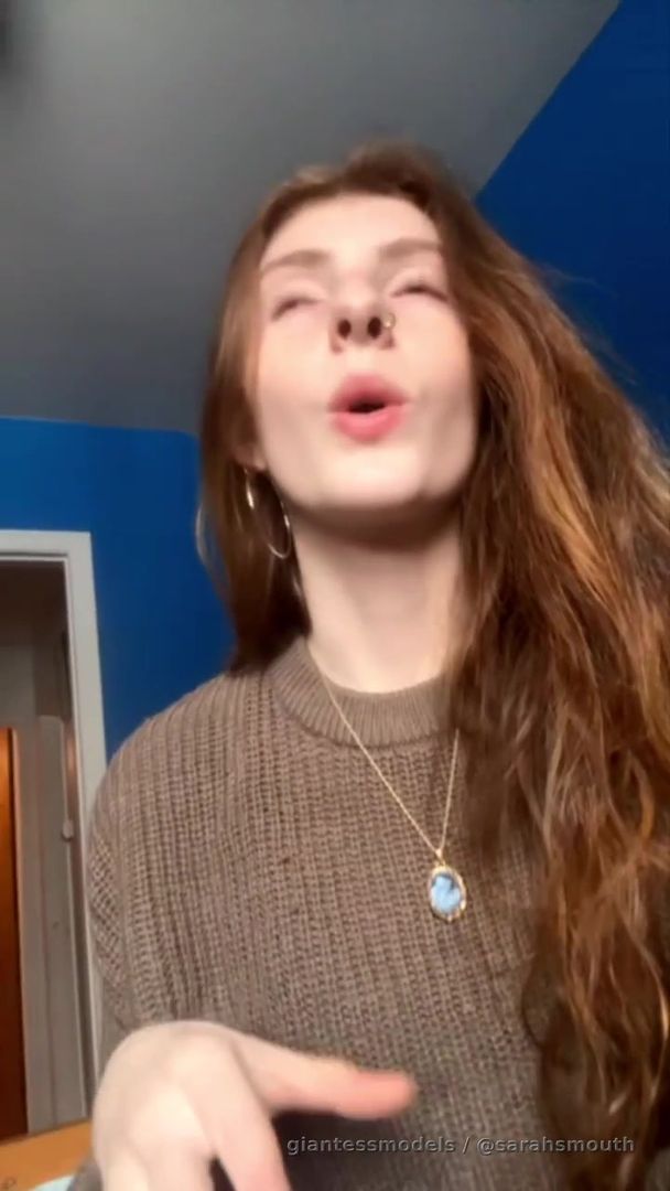 Hi! I am Sarah and I am 18 years old! Just an Introduction video from me so that you guys can get to know your new giantess goddess. So shoot me with your customs, yes I do nudity as well hehe.