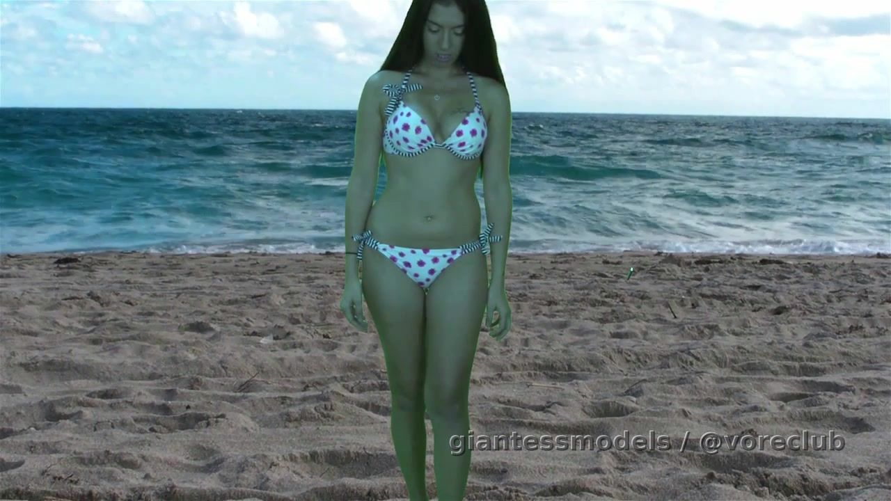 Old Skool Pinks Package Deal - CeCe, Mackenzie and Boricua. CeCe was the first girl to swallow pinks back in 2012, then Mackenzie and Boricua's scenes are from 2013/14. You get 7 live vore pinkie swallow clips, and 1 of Mackenzie chewing goldfish. Mackenzie was fearless. Sorry I didn't prepare more images to view. One of the videos is playing for free.